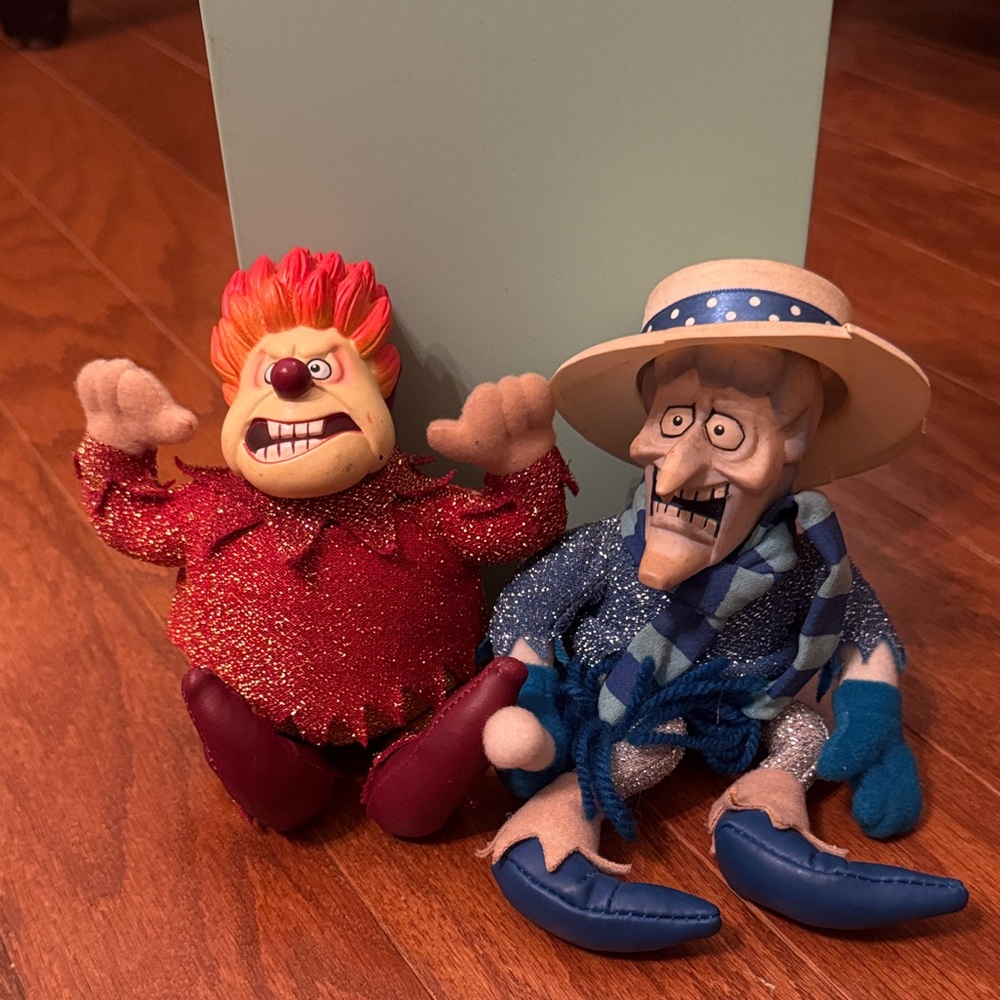 The Year Without Santa Clause Heat and Snow Miser Plush Figurines NECA